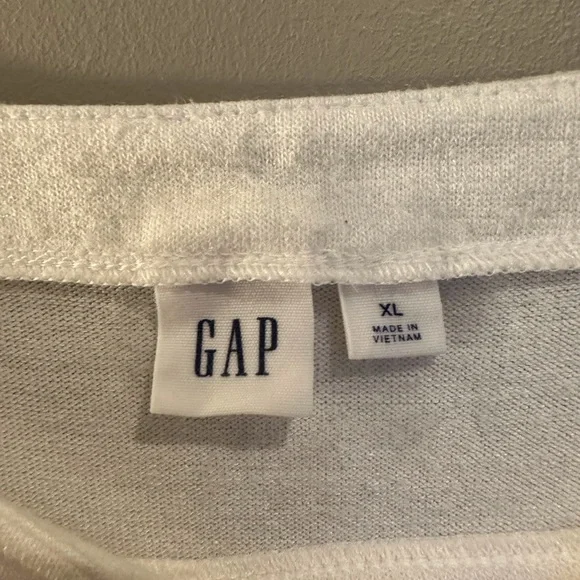 Gap Short Sleeve Top, Size XL - Picture 3 of 5